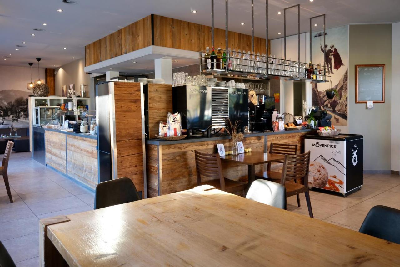 Hotel Oasis Moutier Kültér fotó